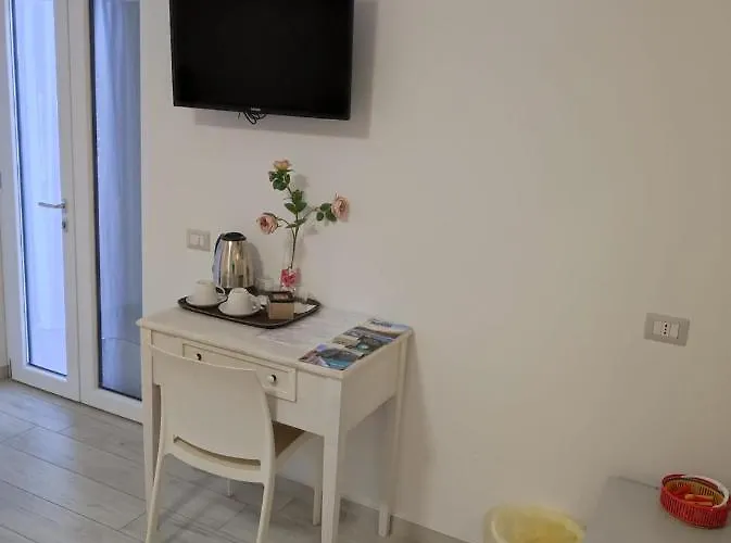 Ada לינה וארוחת בוקר 4*